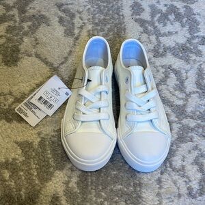 Cotton On Kids white sneaker